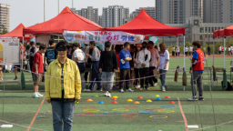 青岛科技大学举行“五育启心·沐光同行”心理嘉年华活动