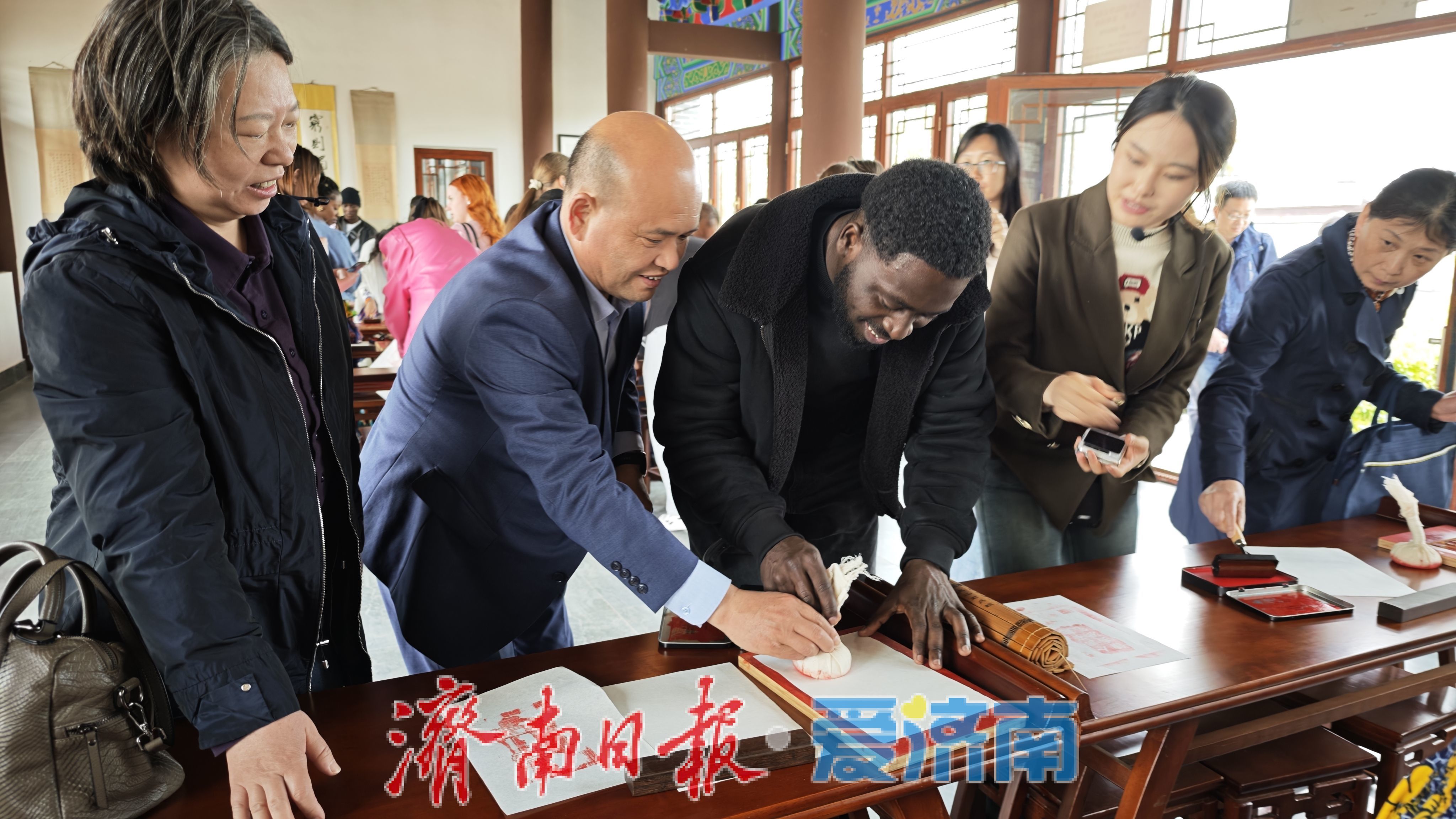 济南商河成功举办“非遗文化人才交流互鉴”活动暨“山东财经大学国际教育学院中华优秀传统文化社会实践基地”揭牌仪式