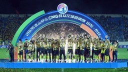 山东泰安队夺冠 2026泰山好水CMG群众足球邀请赛落幕