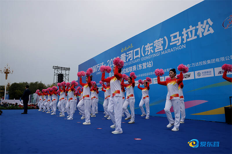 一曲奔跑的黄河颂——2025黄河口（东营）马拉松赛侧记