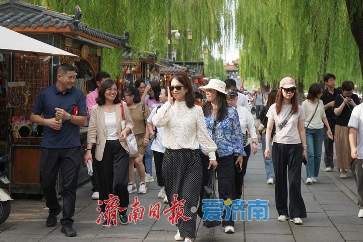 新加坡旅行商考察团到访济南 沉浸式感受泉城文旅魅力为鲁新旅游合作再添新动能