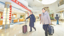 代表委员向山东省两会报到