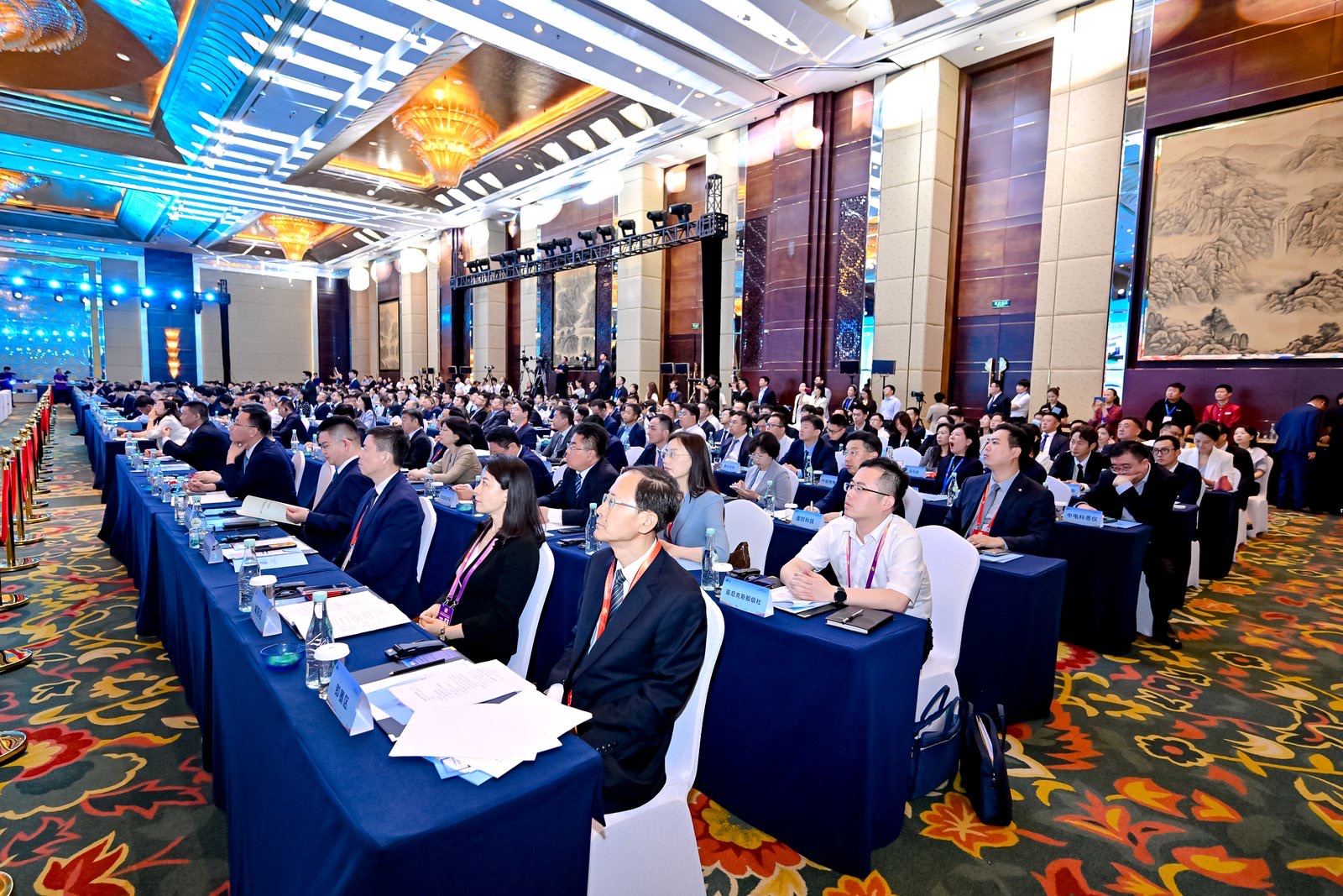 2025青岛国际城市合伙人对话会举行_fororder_合伙人对话会1