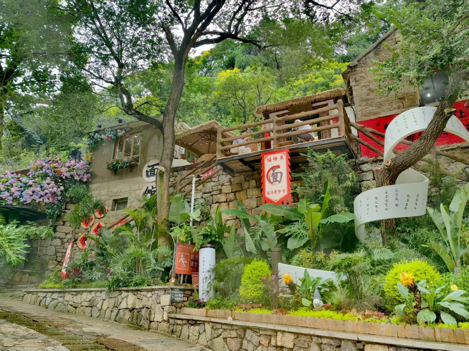 镜头里的山东之夏：在淄博红叶柿岩景区邂逅聊斋经典演出_fororder_cb4382df8b94a41c972de49901c8828c
