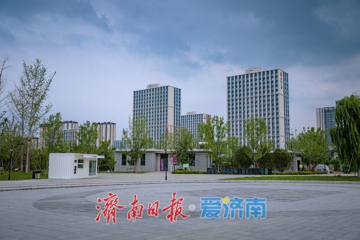 济南：唐冶中央公园变身“都市避暑绿洲”