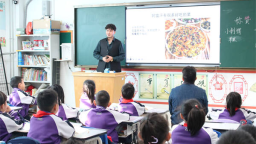 跨国情谊暖校园 文化交融促成长