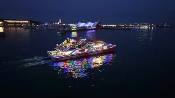 外籍嘉宾夜游青岛浮山湾：魅力之城值得世界探访_fororder_青岛111