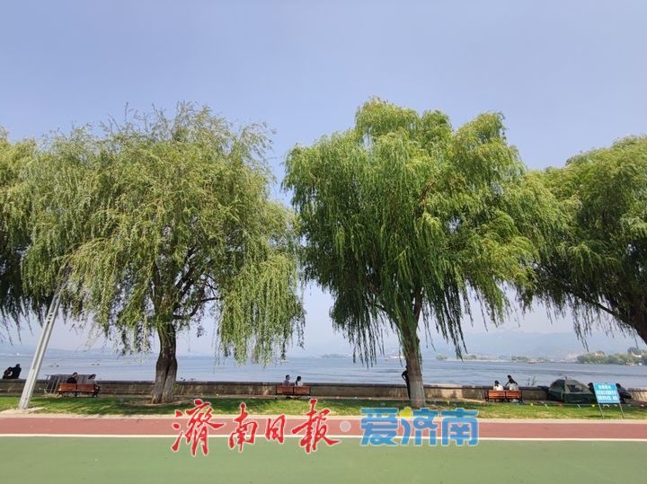 秋日济南雪野湖引客来 市民乐享好时光
