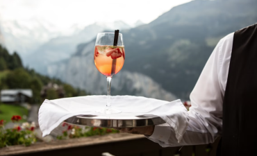 像重视制造业一样重视服务业_fororder_ScreenShot_2025-11-14_171630_864