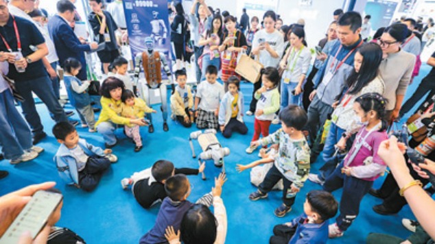 第五届中国国际消费品博览会在海南开幕——助力提振消费 携手合作共赢