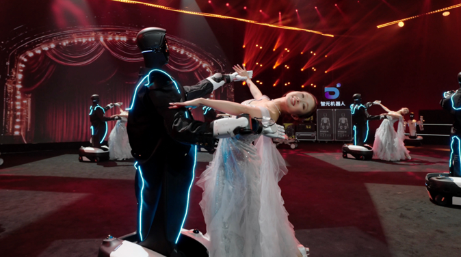 人机共舞,AI拜年!今年的春晚和庙会,被机器人“包场”了?