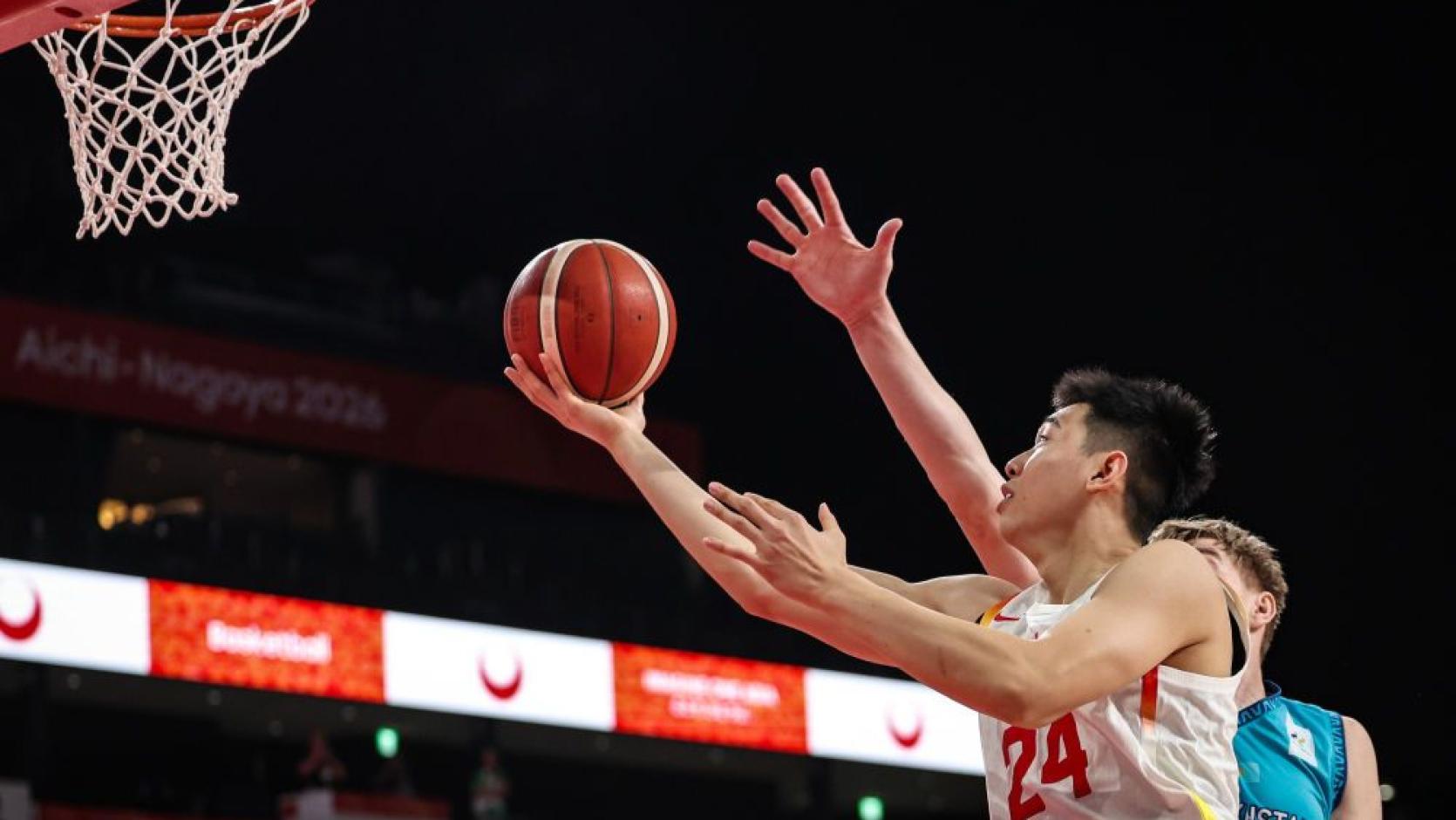中国男篮亚运会首战大胜哈萨克斯坦队