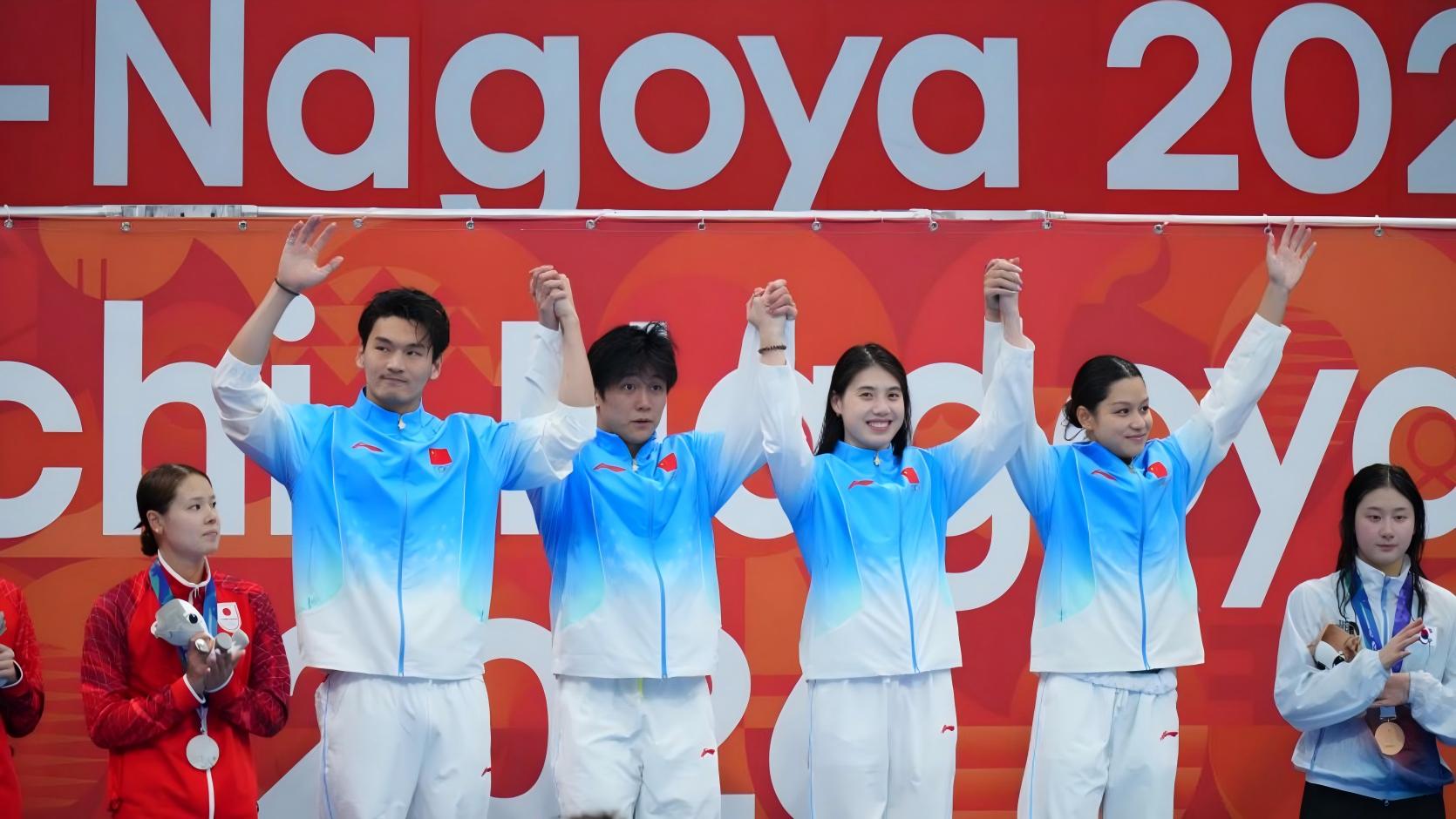 亚运会男女4X100混合泳接力：中国队夺冠