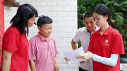 “三下乡”学子搭台办晚会 校村携手点亮湖南衡山夏夜