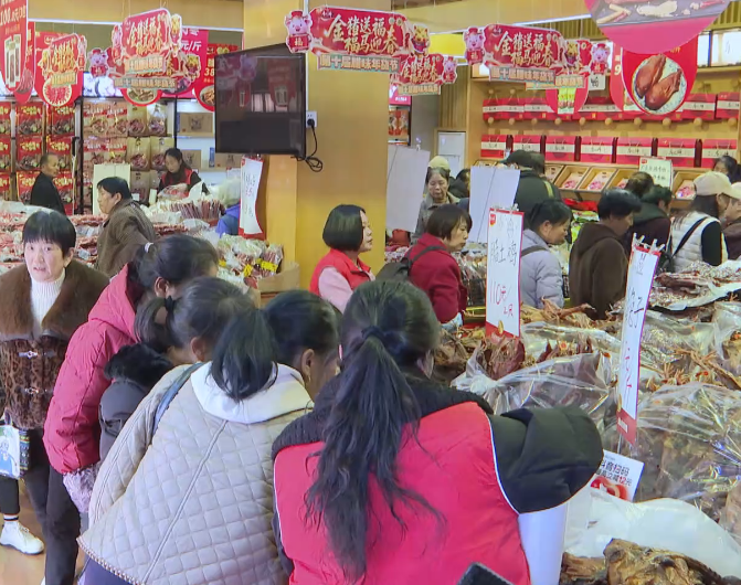 湖南株洲:冬至到 腊味香 腊味生产进入高峰期