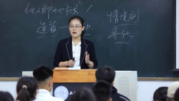 【致敬最美劳动者】马粉英：以灯传心守讲台 二十余载育桃李