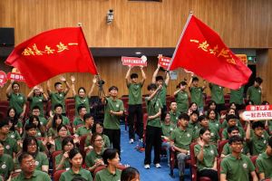 追光丨高校师生重走长征路，他们最深的感悟是……