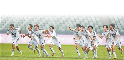 赛场内外 青春闪耀 null