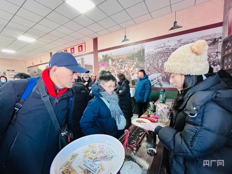 烟火漫数里觅乡愁年味 大集焕新生融千年传承