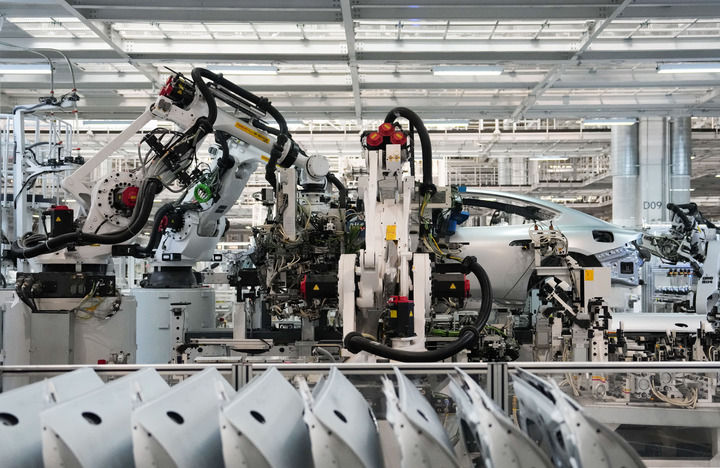 2025中国经济回眸|攀高逐“新” “质”胜未来——新质生产力发展一线见闻