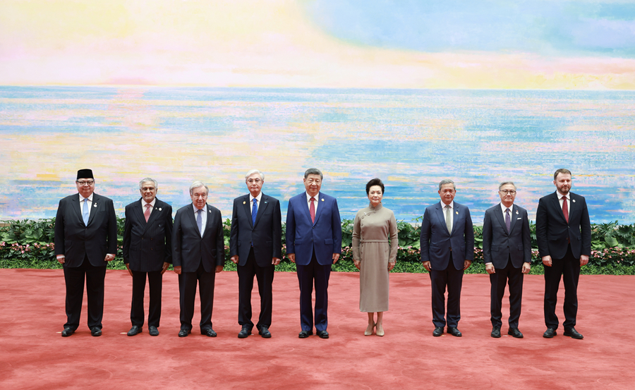 習近平出席2026世界人工智能大會暨人工智能全球治理高級別會議開幕式併發表主旨講話