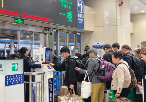 國慶假期武威市交通系統全力保障群眾平安順暢出行