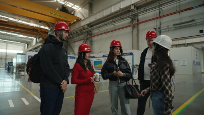 A Rising Hub of High-Tech Power: Lanzhou New Area Presents Its "Sci-Tech Calling Card" to the World