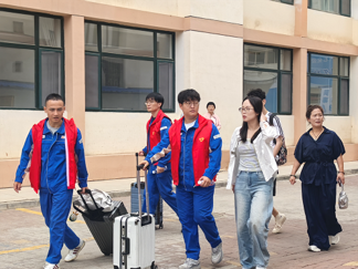 兰州石化:一站式服务迎新 302名毕业生顺利入职