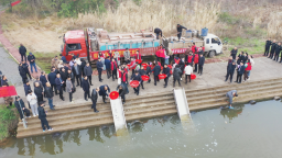 湖南衡阳县45万尾鱼苗人工放流蒸水河