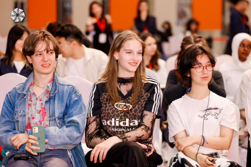 'East Meets West: A Cinematic Rendezvous' Culture Salon Held in Beijing