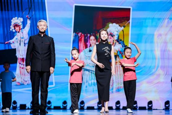 正月十三晚锁定总台戏曲频道——川剧盛宴《川流不息·致未来》邀您共赏