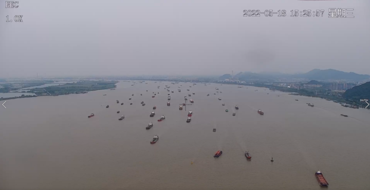 青春华章 |【小苏说·家乡水】从江面到低空，看南京如何“翼”护母亲河！