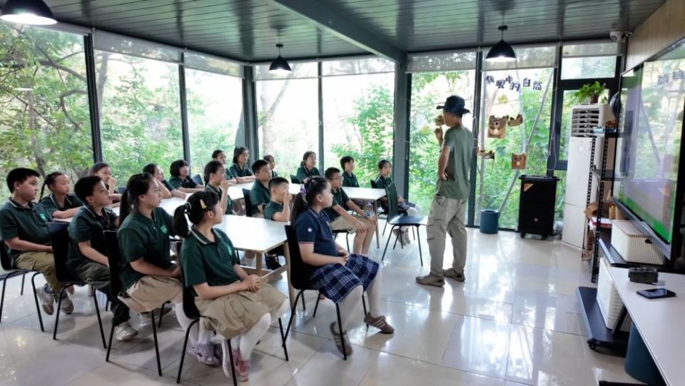 新华视点｜金秋焕新彩 多元校园活动书写成长新篇章