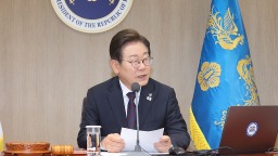 韩国总统李在明上任首月记者会：全力恢复崩溃的民生_fororder_92d2a88e04ae4d6aa90aec3779745ba0