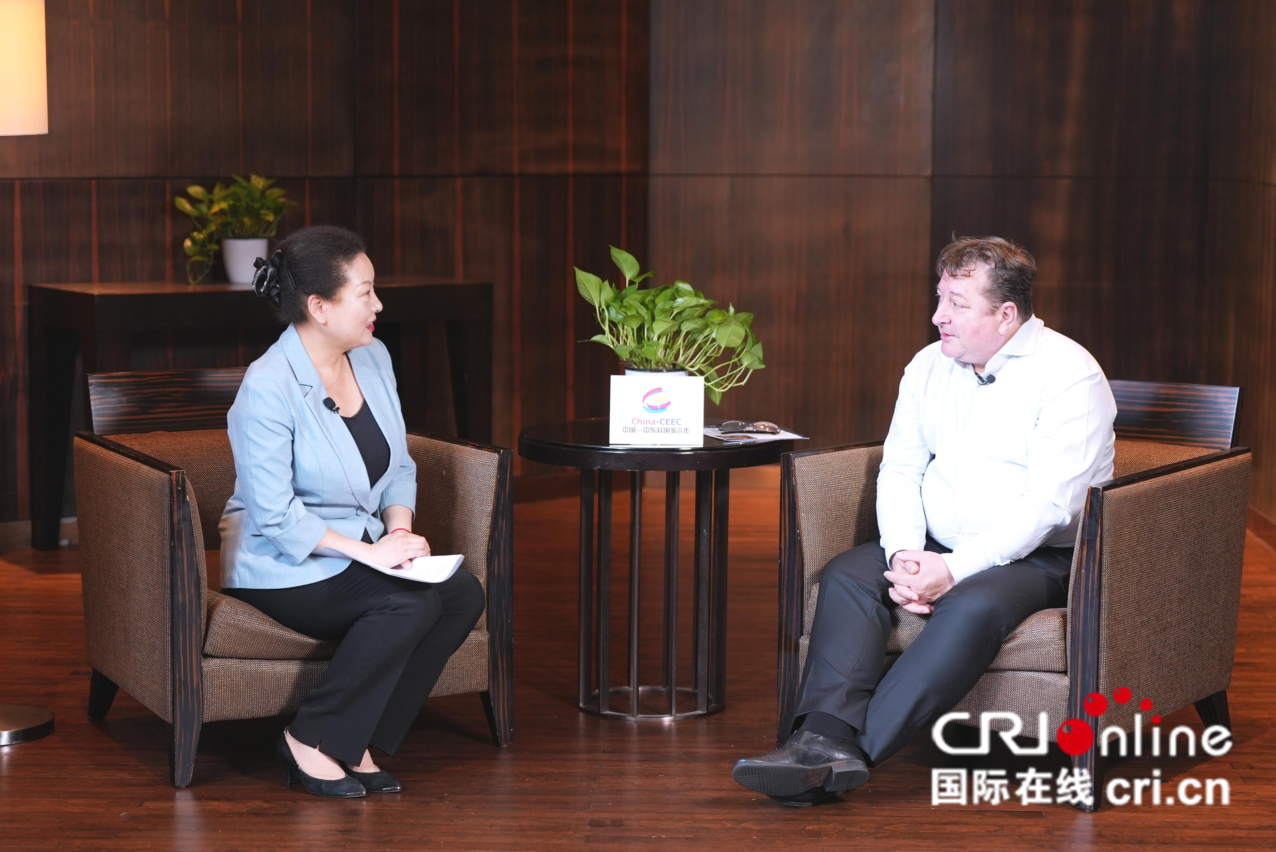 罗马尼亚中国工商会主席尼古拉耶·瓦西列斯库：中国是世界可靠的经济伙伴 中罗经济合作需贯彻双赢_fororder_df69378b3969434c839a3ec9ab2e525f