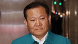 韩国内乱特检组要求对前行政安全部长判处15年有期徒刑_fororder_1c85278982834bf6a894664271226b57