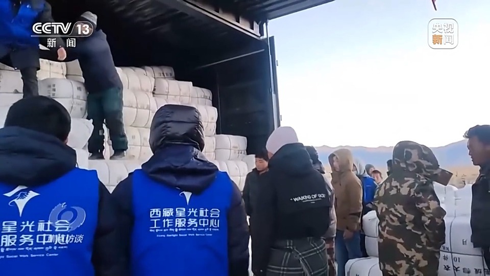 焦点访谈丨奋战在救灾一线！他们是定日地震灾区的“主心骨”
