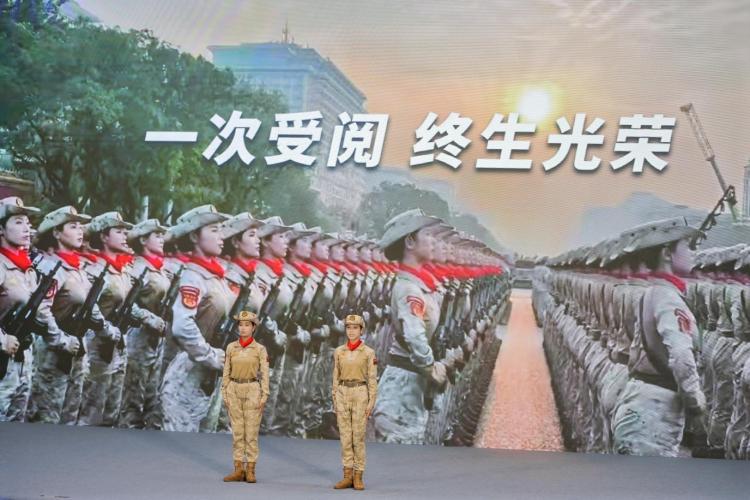 青春华章｜这堂思政课点亮三束光，照亮青年强国路