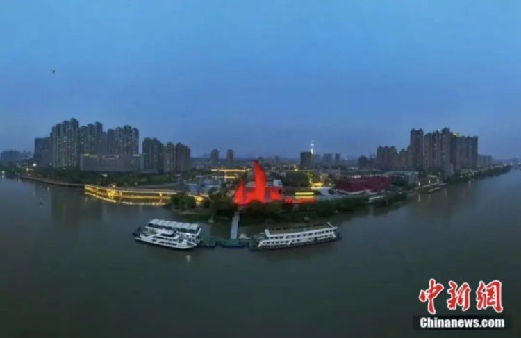 青春华章丨人这一辈子，一定要赴一场江苏的江河湖海之约！