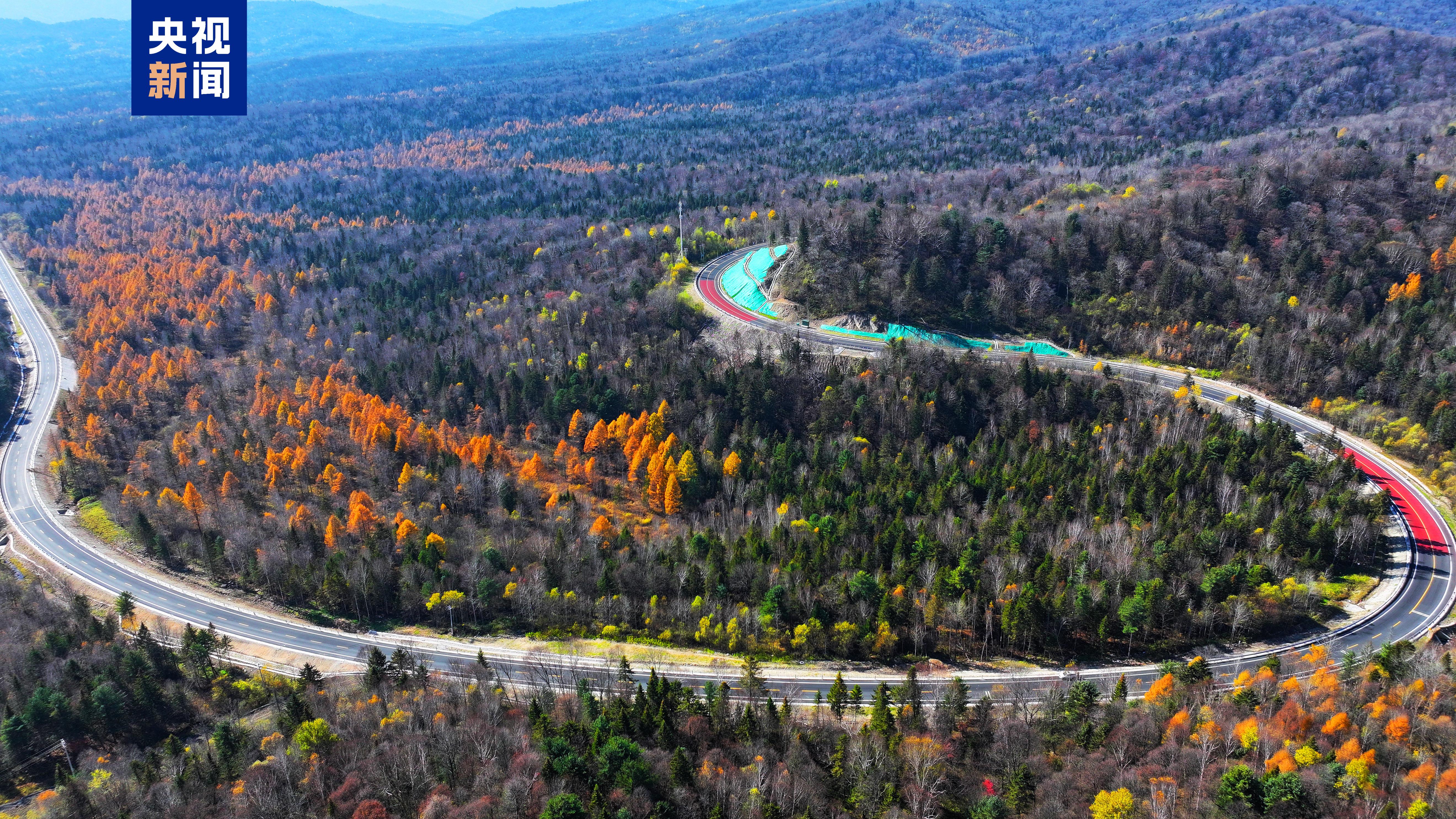 助力亚冬会及冰雪季出行 亚雪公路改扩建段通车