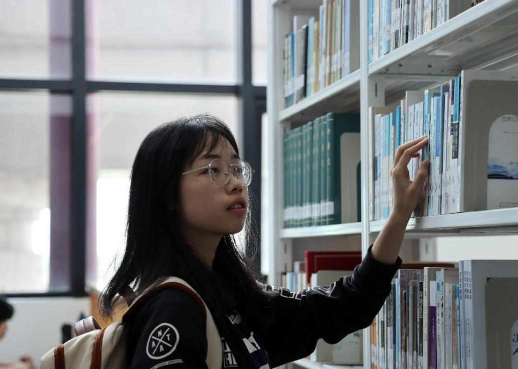 习主席的丝路故事丨习主席关心的大学，现在咋样了？