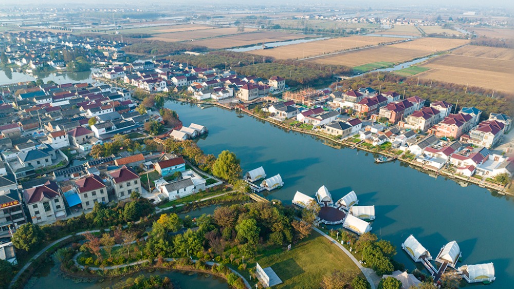 我们的2025｜让人民过上幸福生活是头等大事_fororder_1767093943176_930