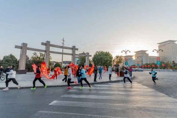 2025敦煌半程马拉松圆满落幕