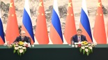 习近平同俄罗斯总统普京共同会见记者_fororder_1779281764888_881