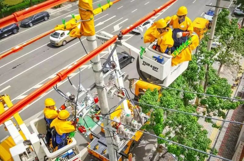 State Grid Shaanxi Enhances Power Safety Measures During Peak Summer Heat_fororder_图片2