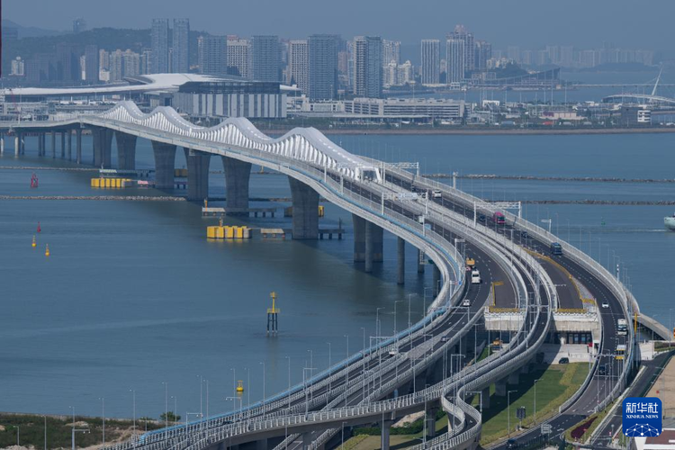 澳门回归祖国25周年｜33平方公里与3000万游客：澳门文旅吸引力何以强大？
