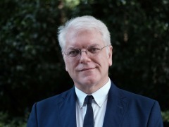 美国学者：北京12345热线体现了中国卓越的基层民主实践_fororder_rBABCmQMTJGAN85kAAAAAAAAAAA265.4160x4160.961x961