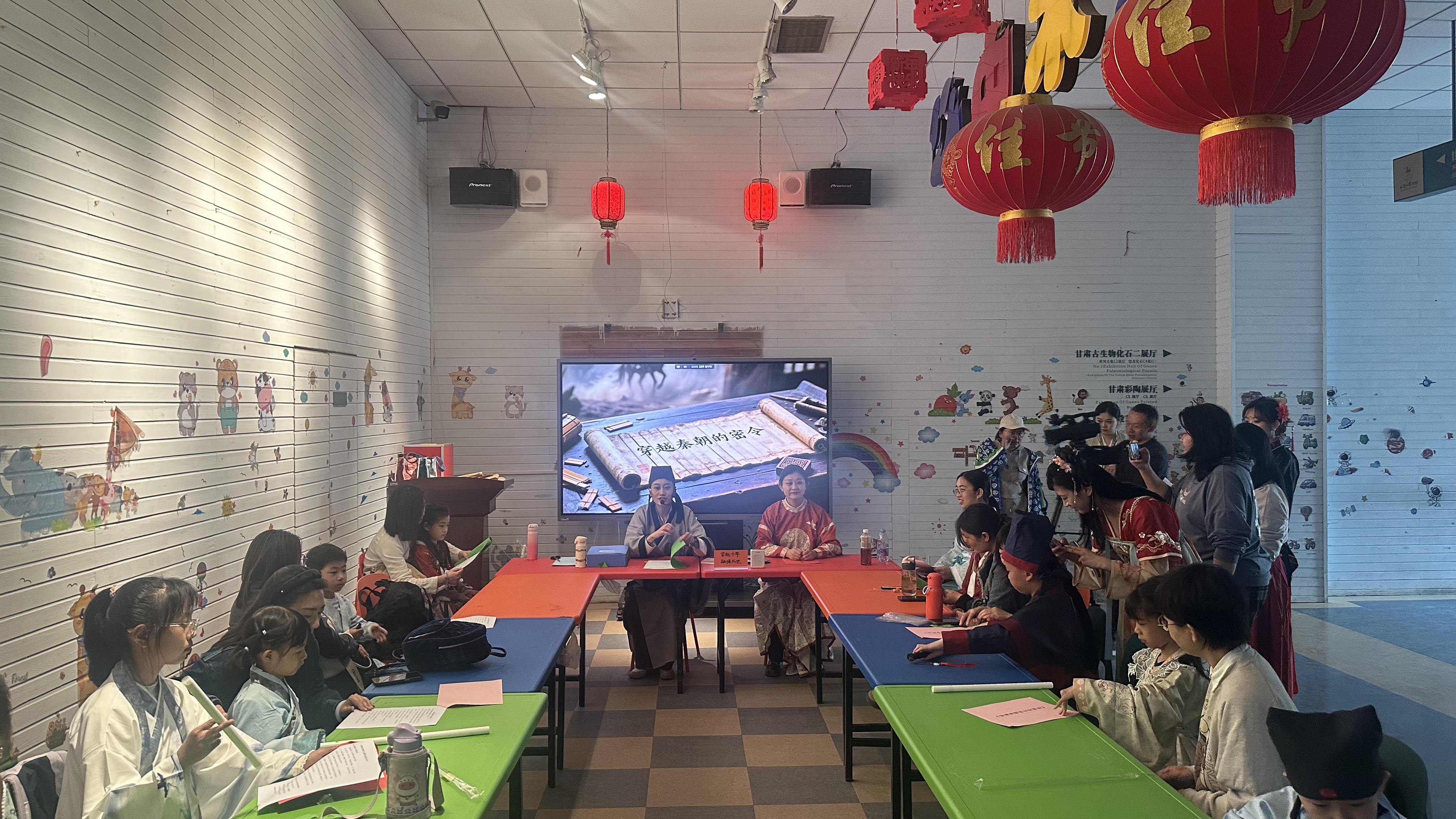 “角色扮演+任务驱动”甘肃省博物馆沉浸式文化体验活动受热捧_fororder_727610cdc3ea4f163e6d35e799675b3