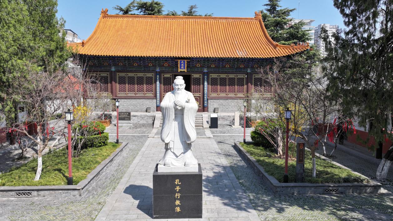 文化中国行｜春花古建两相宜·书声琅琅处，百年孔庙展芳华