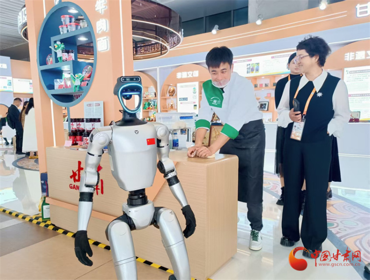 【甘快看】兰州“牛大”飘香进博会 牛肉面出海闯世界